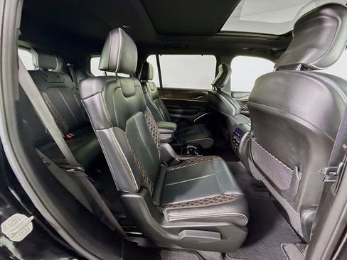 Used 2021 Jeep Grand Cherokee L Summit w/ Luxury Tech Group V image 30