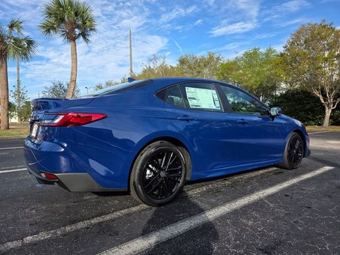 New 2026 Toyota Camry SE image 11