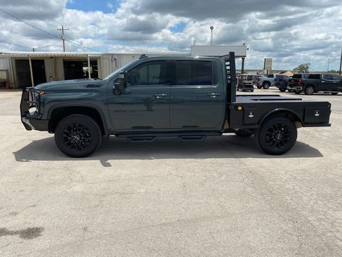 Used 2025 Chevrolet Silverado 2500 LTZ w/ Trail Boss Package AWD/4WD image 3