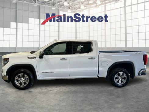 Used 2025 GMC Sierra 1500 SLT AWD/4WD image 2