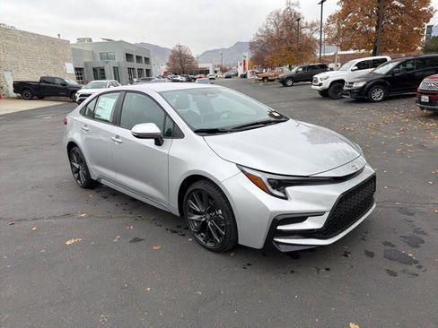 New 2026 Toyota Corolla SE w/ SE Package image 7