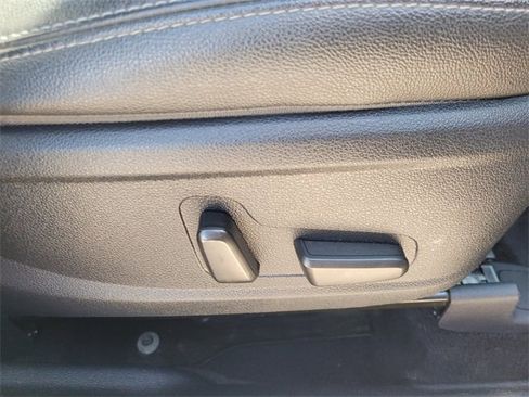 Used 2019 Hyundai Santa Fe Limited image 17