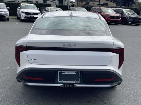 New 2026 Kia K4 LXS image 10