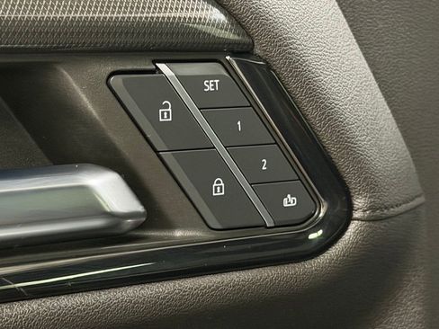 Certified 2023 GMC Sierra 1500 AT4 w/ AT4 Preferred Package image 34