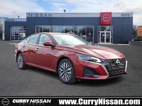 New 2025 Nissan Altima 2.5 SV w/ SV Premium Package image 1