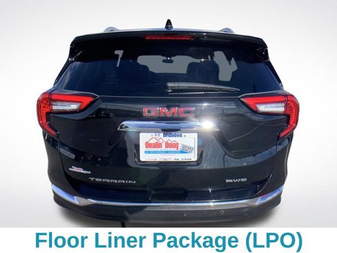 Used 2022 GMC Terrain SLT w/ Infotainment Package II image 5