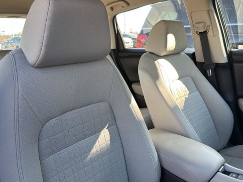 Used 2023 Honda HR-V LX image 33