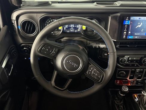 Used 2025 Jeep Wrangler Unlimited Rubicon 4xe w/ Safety Group AWD/4WD image 36
