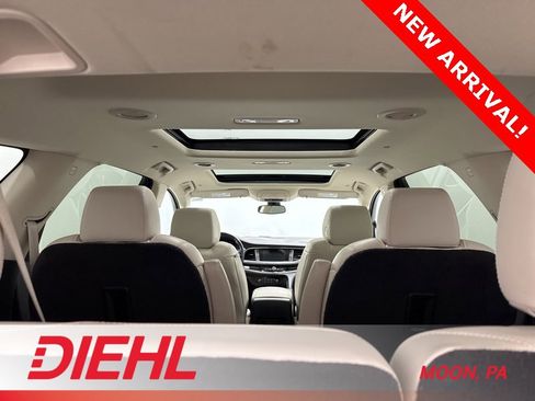 Used 2023 Buick Enclave Essence w/ Experience Buick Package image 9