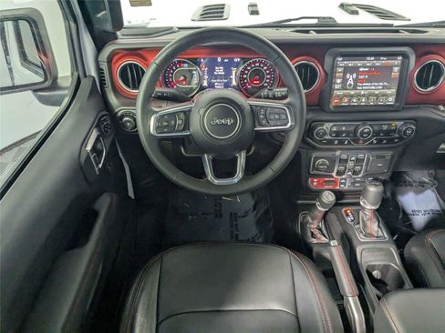 Used 2021 Jeep Wrangler Unlimited Rubicon AWD/4WD image 37