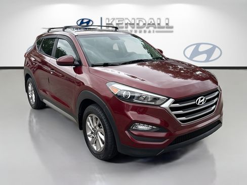 Used 2017 Hyundai Tucson SE FWD image 1