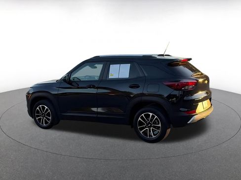 Used 2025 Chevrolet TrailBlazer LT image 10