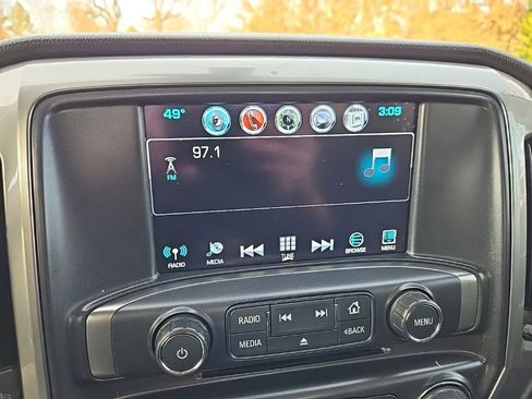 Used 2018 Chevrolet Silverado 1500 LT w/ All Star Edition image 25