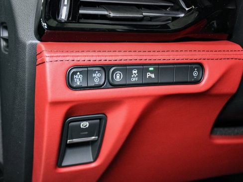 Used 2025 Acura MDX A-Spec image 13