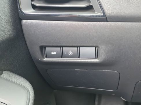 New 2026 Nissan Sentra SV FWD image 19