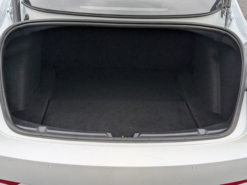 Used 2021 Tesla Model 3 Performance image 11