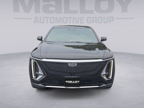 Certified 2024 Cadillac Lyriq Luxury w/ LPO, Floor Liner Package AWD/4WD image 8