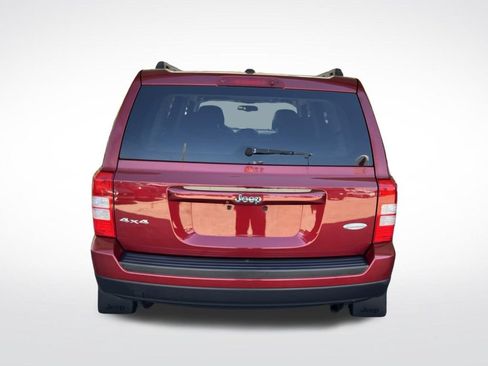 Used 2016 Jeep Patriot Latitude w/ Trailer Tow Prep Group AWD/4WD image 48