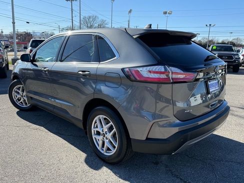 Used 2024 Ford Edge SEL image 6