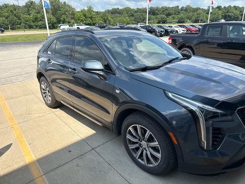 Used 2019 Cadillac XT4 Sport FWD image 4
