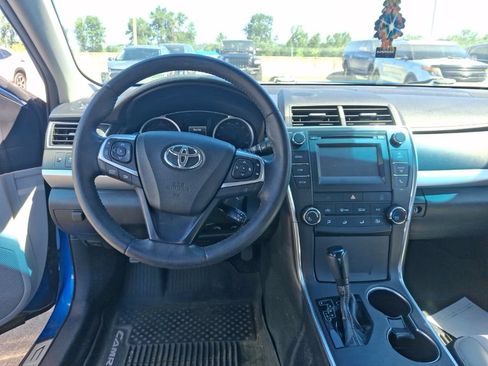 Used 2017 Toyota Camry SE FWD image 10