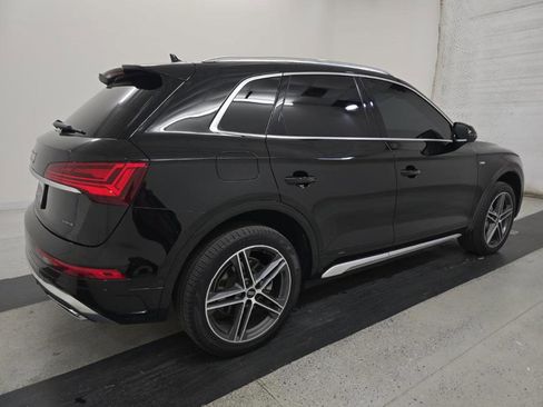 Used 2024 Audi Q5 e Prestige w/ Prestige Package image 7