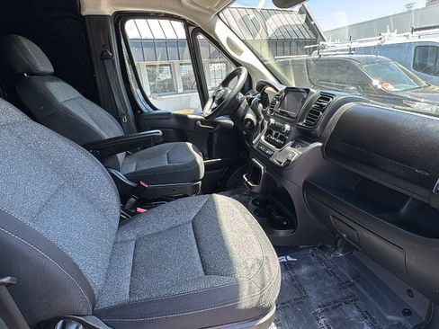 Used 2025 RAM ProMaster 2500 FWD image 20