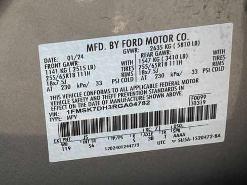 Used 2024 Ford Explorer XLT w/ Equipment Group 202A RWD image 27