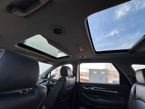 Used 2019 Buick Enclave Avenir w/ Avenir Technology Package image 38