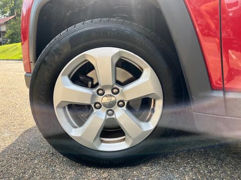 Used 2018 Jeep Compass Latitude w/ Popular Equipment Group AWD/4WD image 47
