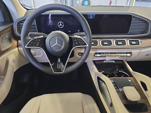 New 2026 Mercedes-Benz GLE 350 4MATIC image 17