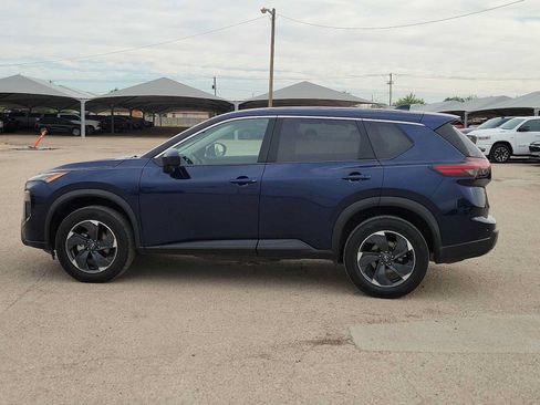 Used 2025 Nissan Rogue SV AWD/4WD image 5