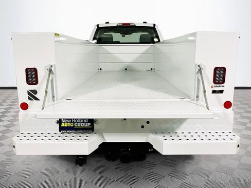 New 2026 Ford F250 XL w/ XL Chrome Package image 23