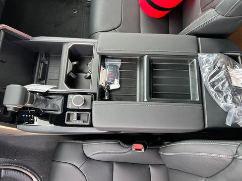 New 2026 Toyota Tundra SR5 AWD/4WD image 27