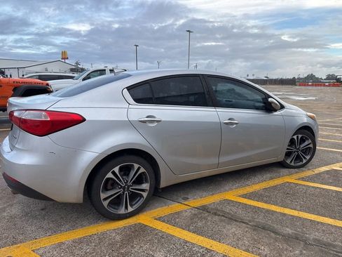 Used 2016 Kia Forte EX FWD image 10