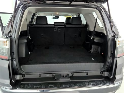 Used 2022 Toyota 4Runner Limited AWD/4WD image 13
