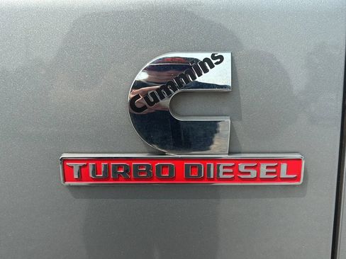 Used 2024 RAM 2500 Tradesman w/ Chrome Appearance Group AWD/4WD image 14