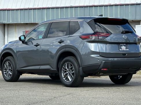 New 2026 Nissan Rogue S image 6