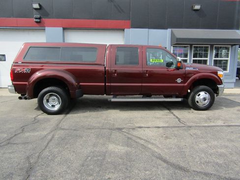 Used 2015 Ford F350 Lariat w/ Lariat Ultimate Package image 2