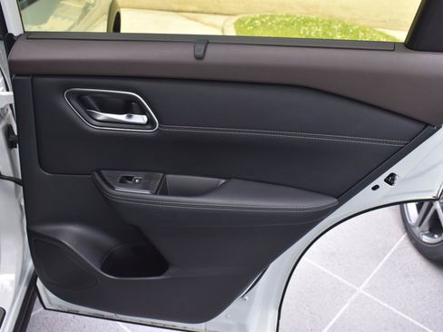 Used 2023 Nissan Rogue Platinum w/ Platinum Premium Package FWD image 63