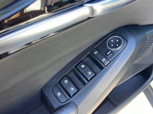 Used 2022 Kia Seltos S FWD image 15