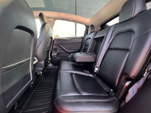 Used 2021 Tesla Model Y Long Range image 20