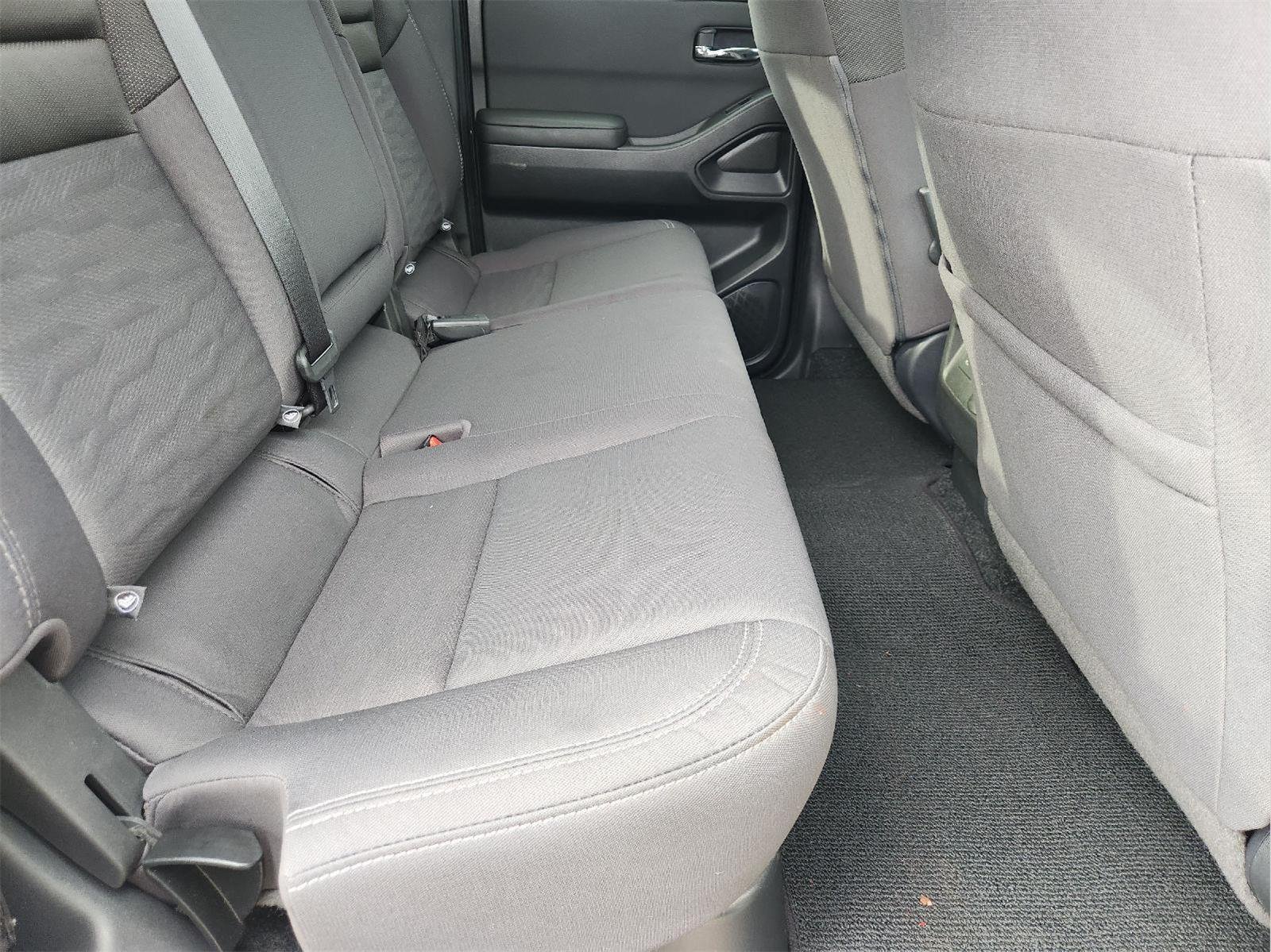 Used 2024 Nissan Frontier SV w/ SV Convenience Package RWD image 31