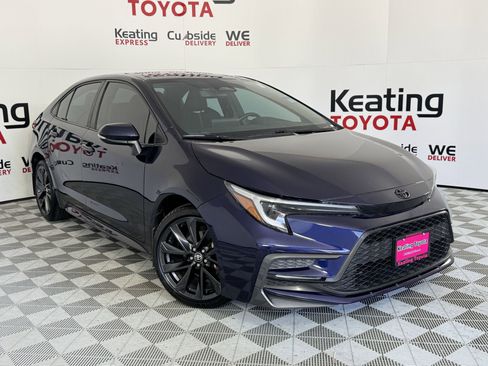 Used 2023 Toyota Corolla SE image 3