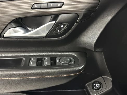 Used 2018 GMC Terrain SLT w/ Preferred Package FWD image 16