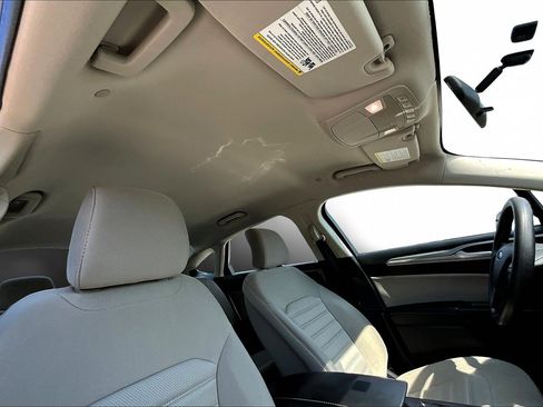 Used 2018 Ford Fusion S image 29