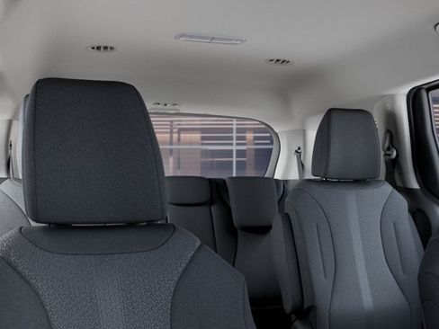 New 2027 Kia Carnival LX FWD image 27