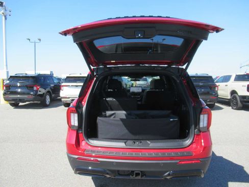 New 2026 Ford Explorer ST-Line AWD/4WD image 16