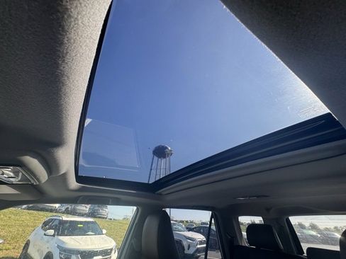 Used 2022 Toyota 4Runner Limited image 27