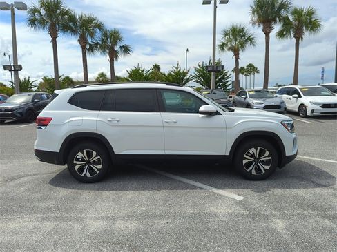 New 2026 Volkswagen Atlas SE image 3